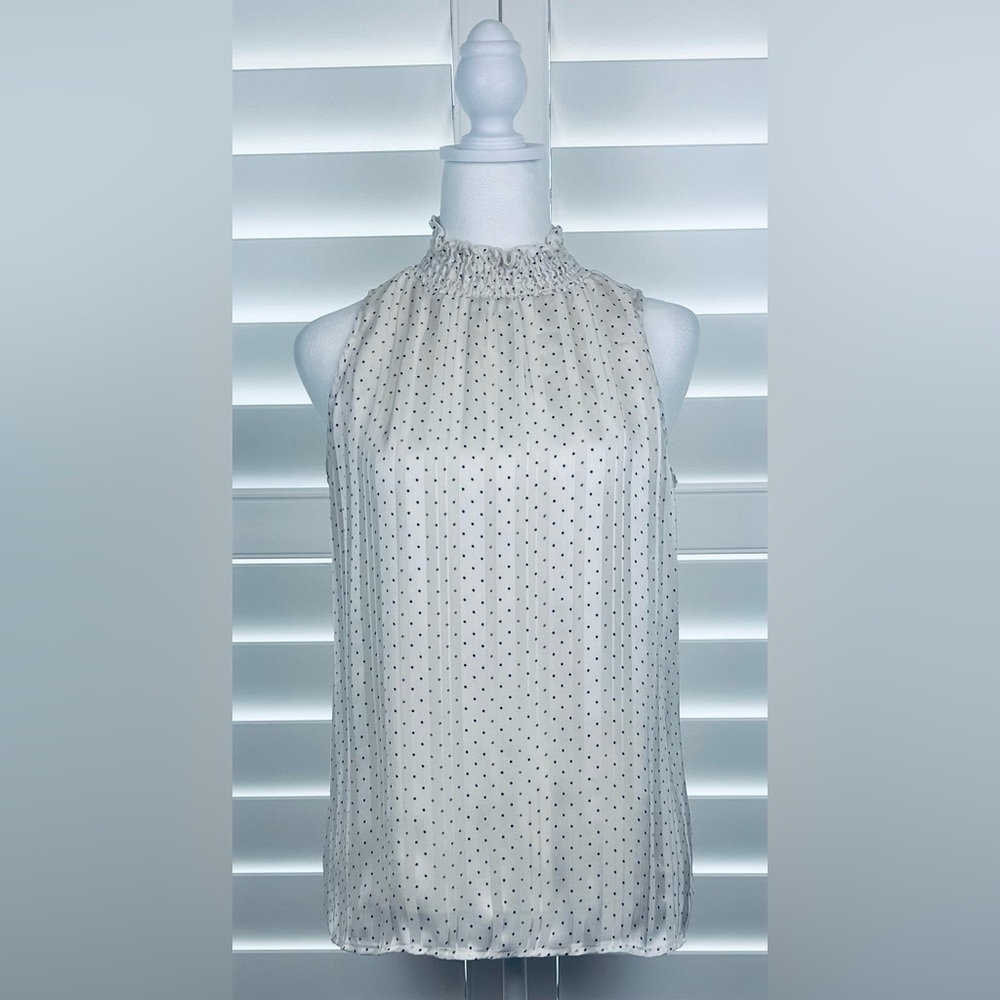 Sarah Michelle Sz S Mock Neck Polka Dot Plisse’ Blouse